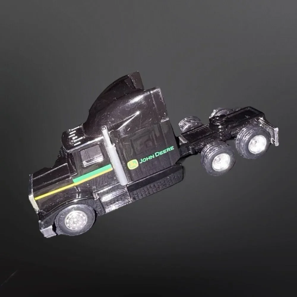 ERTL JOHN DEERE Diecast Black Peterbilt Semi Truck Cab